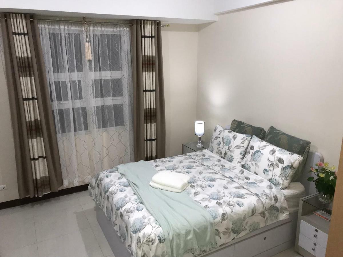 Chillax Studio 101 Newport Boulevard Manila Exterior photo