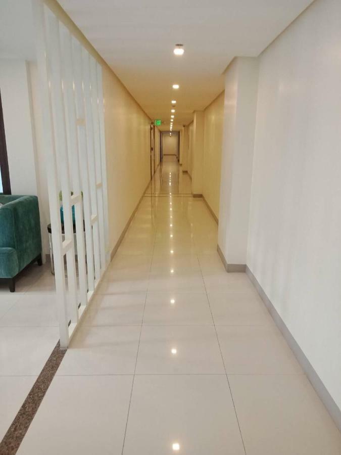 Chillax Studio 101 Newport Boulevard Manila Exterior photo