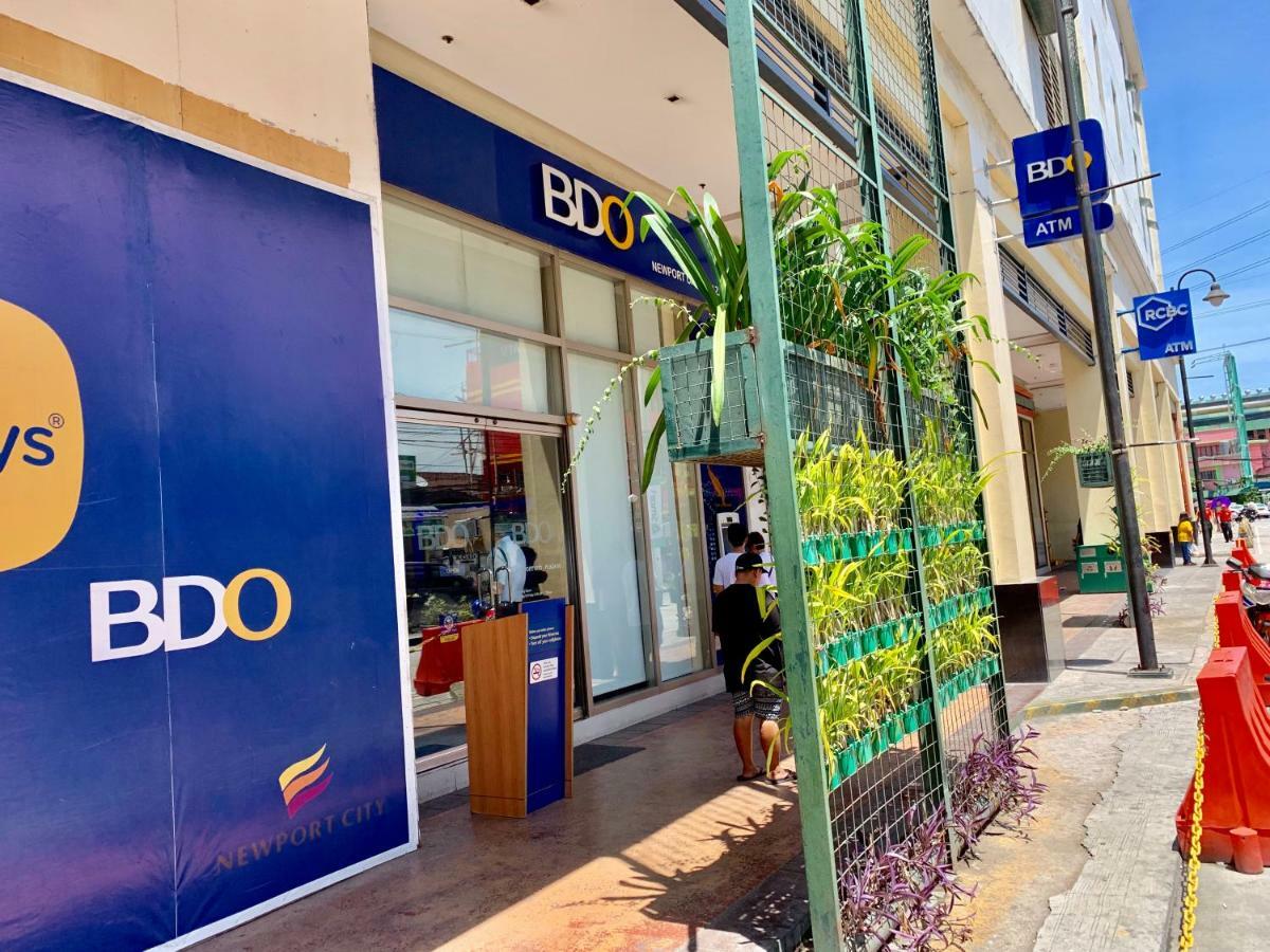 Chillax Studio 101 Newport Boulevard Manila Exterior photo