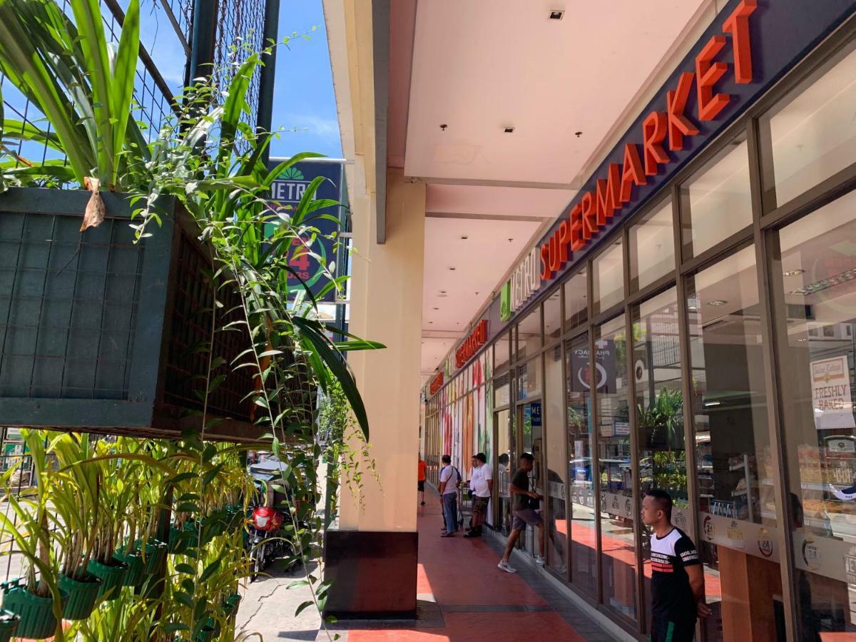 Chillax Studio 101 Newport Boulevard Manila Exterior photo