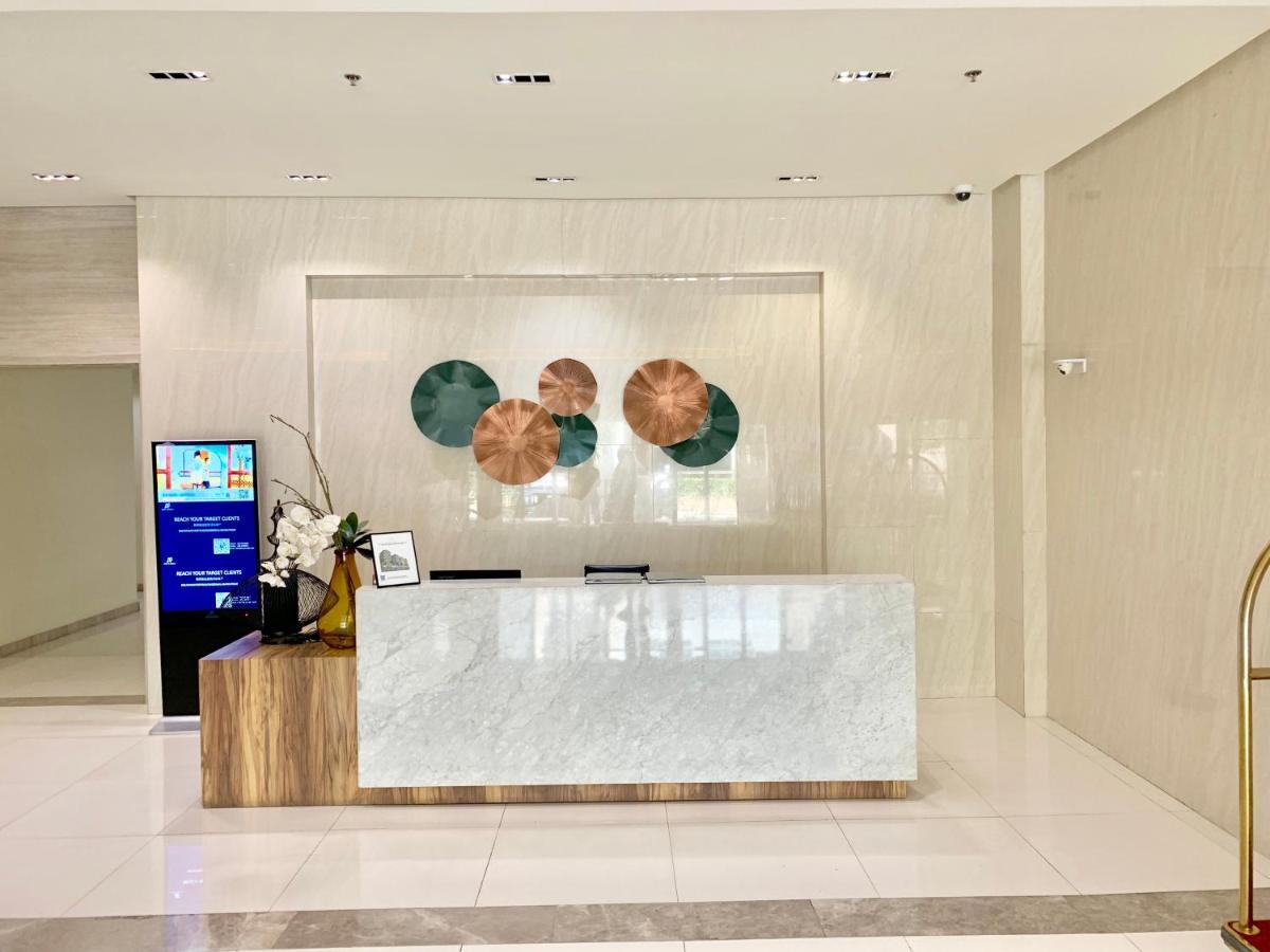 Chillax Studio 101 Newport Boulevard Manila Exterior photo